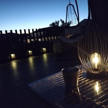 Skyline Пласенсия Екстериор снимка